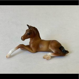 Breyer Stablemate - Lying Foal